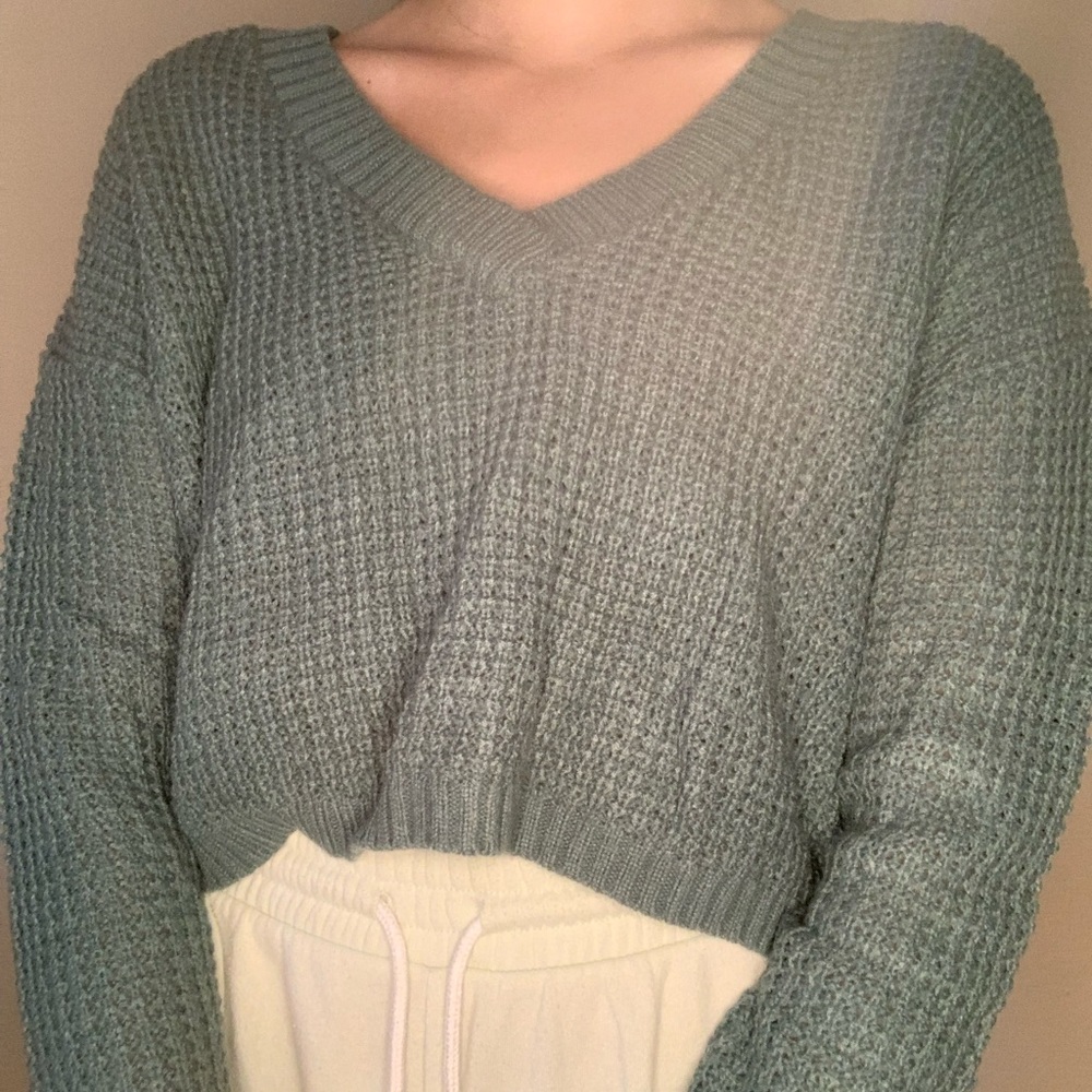 Small Green Aeropostale Cropped Sweater
